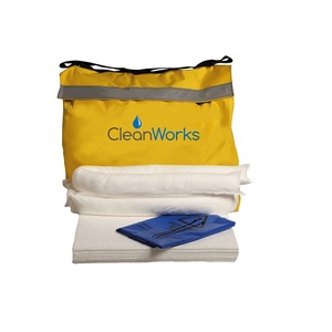 CleanWorks Spill Response Kit In Vinyl Holdall Oil Only 30 Litre